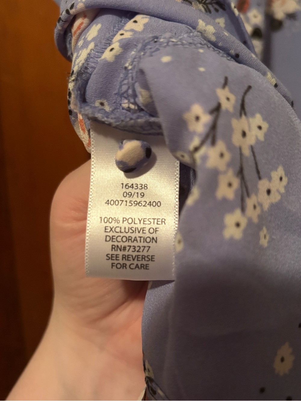 Candie’s Blue Floral Blouse NWOT - Picture 6 of 6